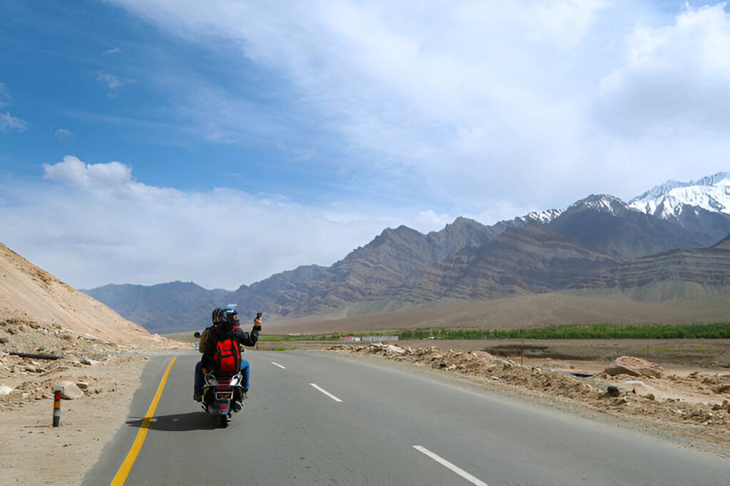 manali to leh bike trip